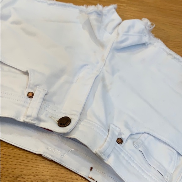 Pinc Girls White Cut off Jean Shorts size 12/14 - Picture 6 of 7